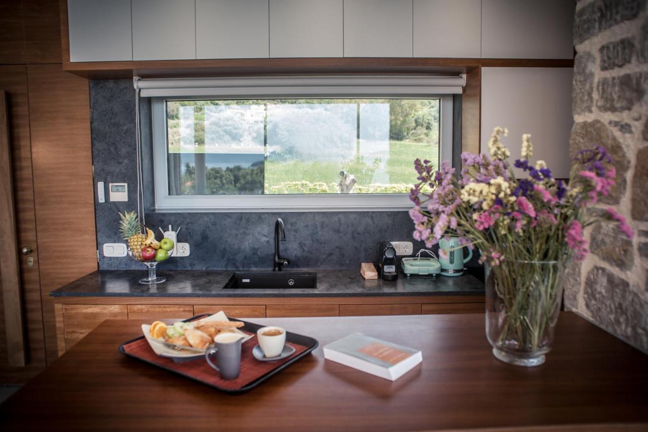 Varko Luxury Suites Paleros Zewnętrze zdjęcie